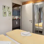 公寓 Breithorn Apt-09 By Interhome *